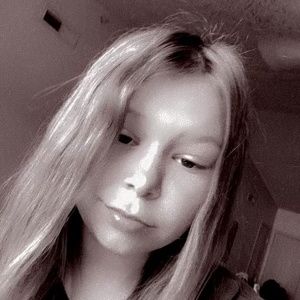 Meet your Posher, Myla